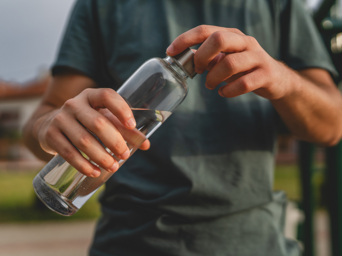 How to Stay Hydrated and Energized in Summer