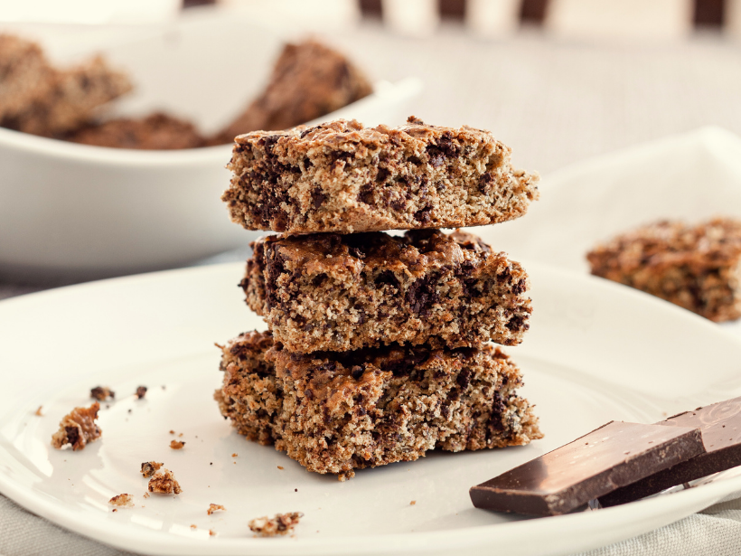 Chocolate Baked Oat Bars